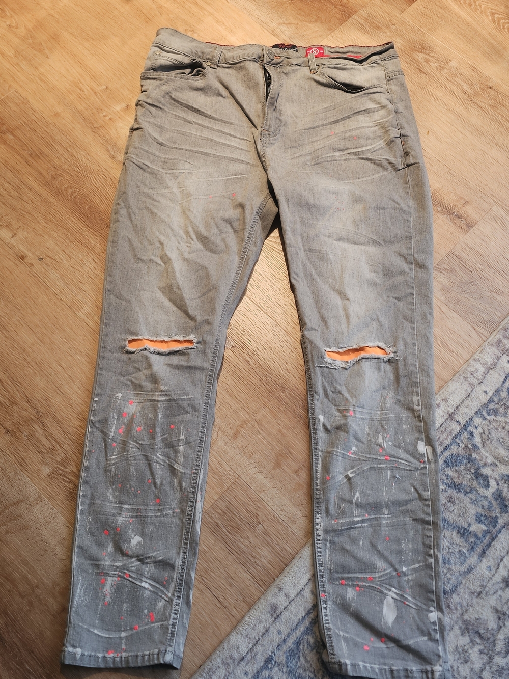 Switch Remarkable distressed, paint-splatter streetwear jeans men's size 40x32